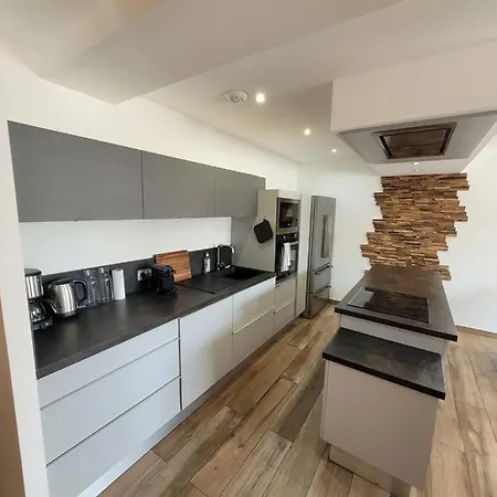 En 4 Etoiles Apartment